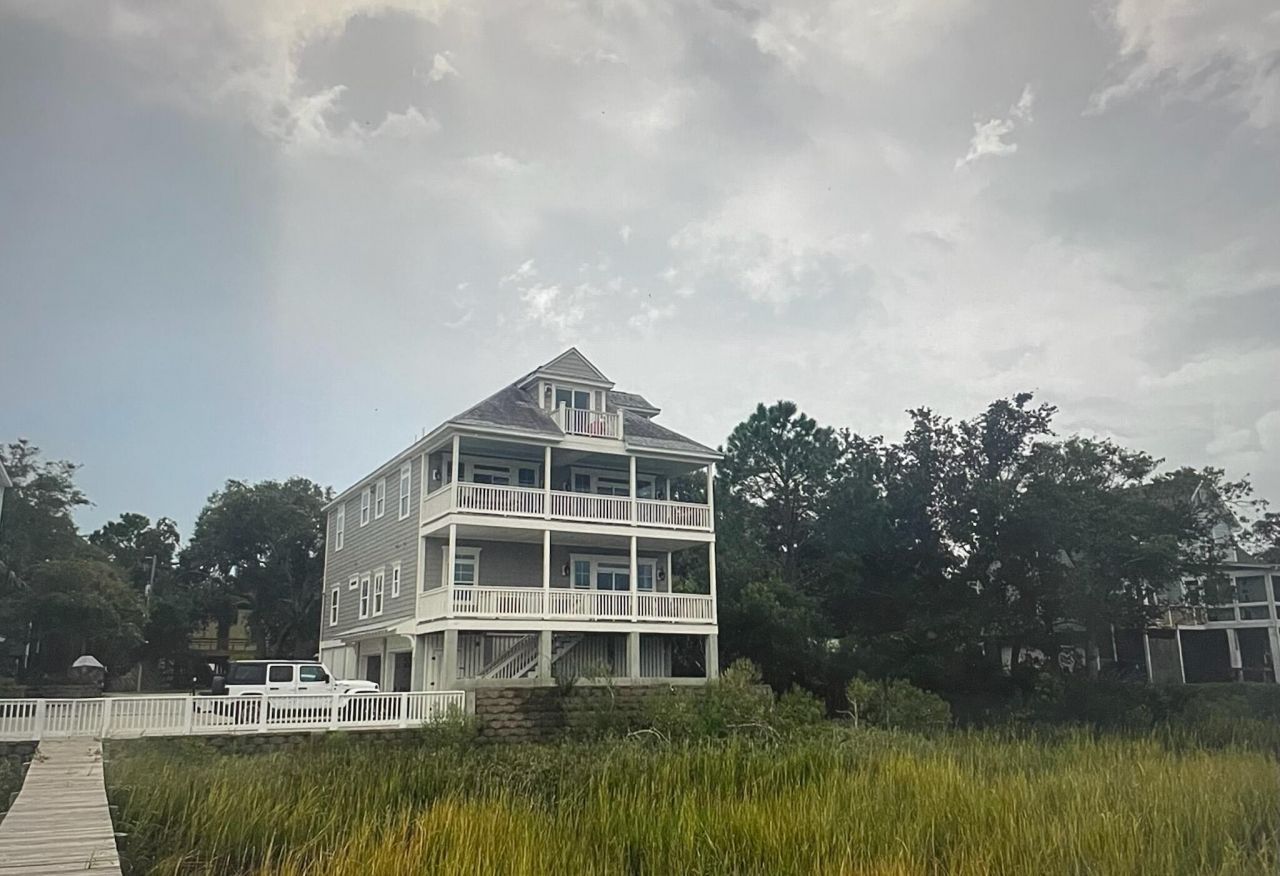 616 E Erie Avenue Photo 86