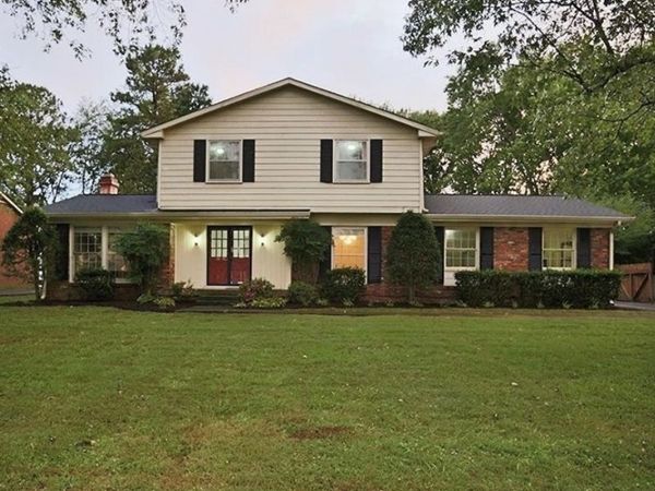 727 Harpeth Pkwy W, Nashville, TN 37221