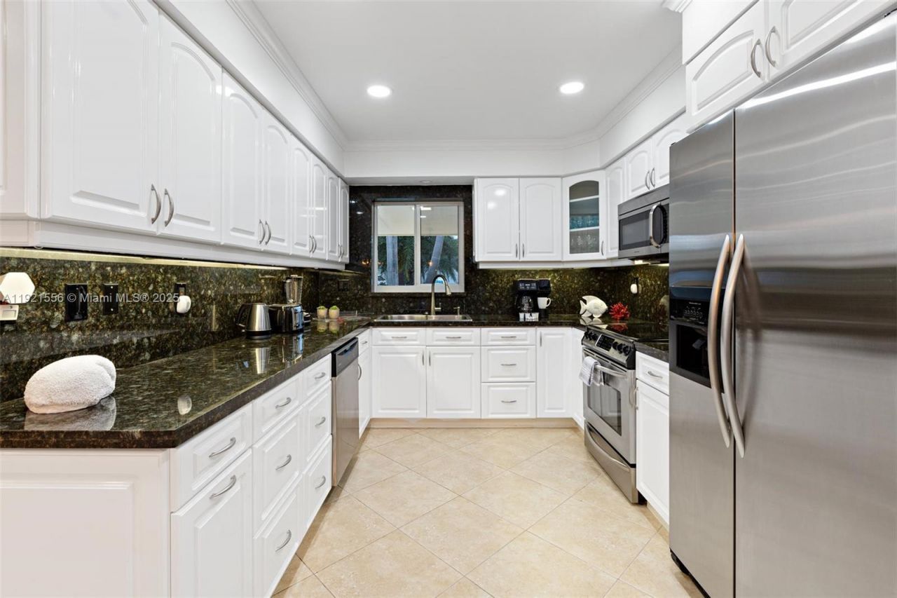 290 Tropic Dr, Lauderdale by the Sea, FL 33308 Photo