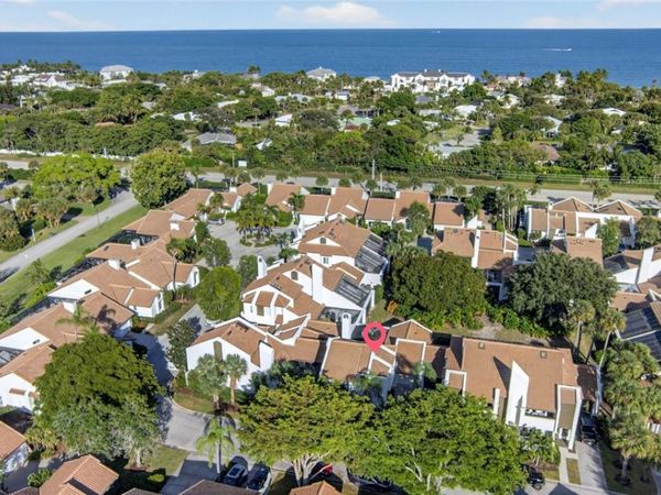 2190 Via Fuentes, Unit 2190, Vero Beach, FL 32963