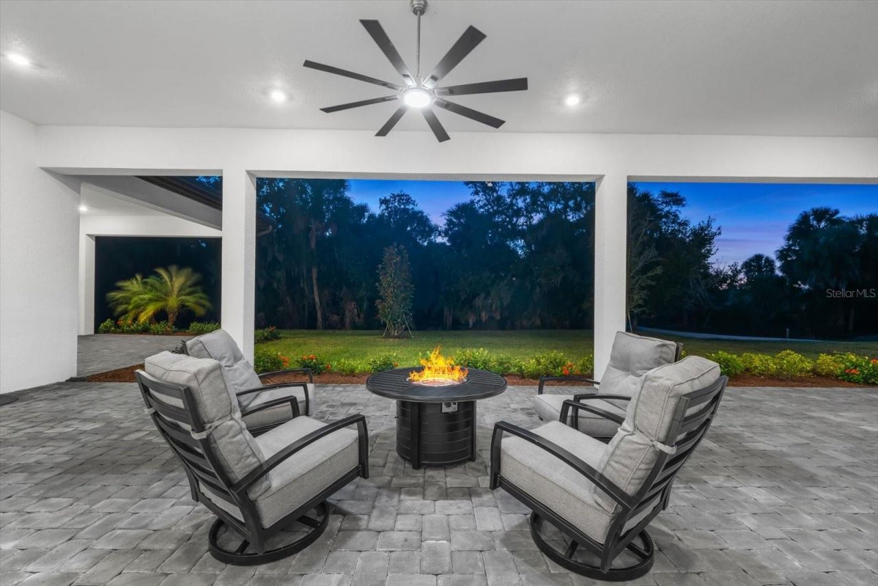 9451 Tequila Sunrise Drive, Sarasota, FL 34241 Photo