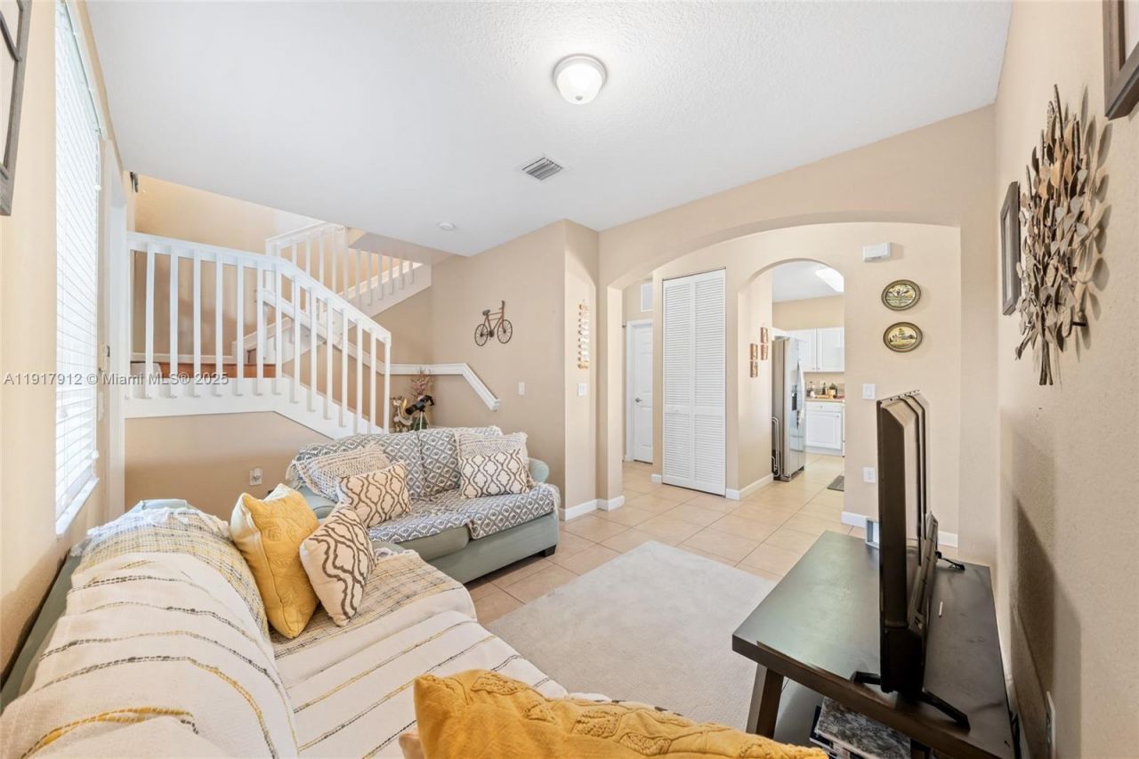 152 SE 29th Ave, Unit 9, Homestead, FL 33033 Photo