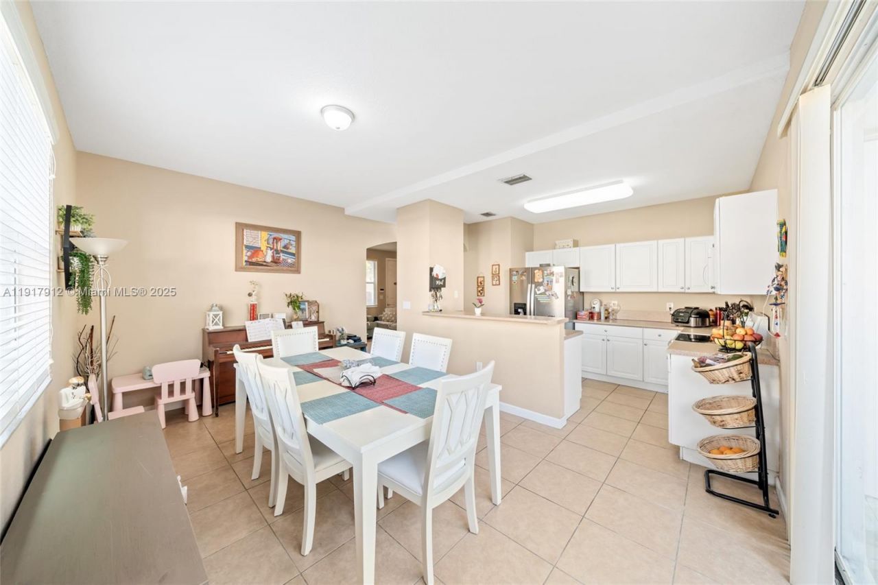 152 SE 29th Ave, Unit 9, Homestead, FL 33033 Photo