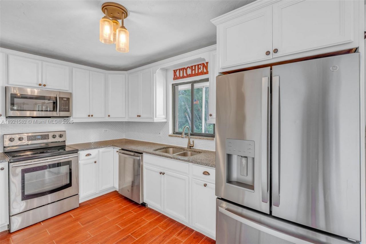 360 Sound Dr, Key Largo, FL 33037 Photo