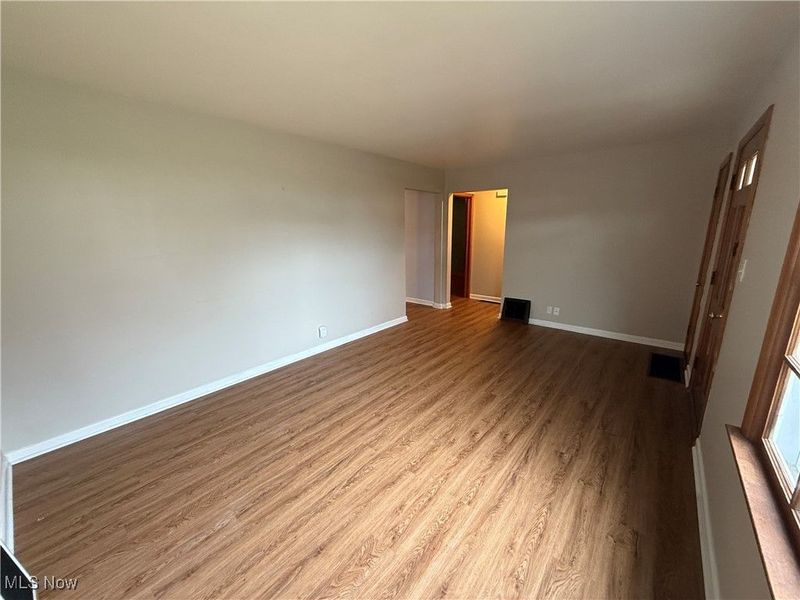 106 Selden Avenue, Akron, OH 44301 Photo 2