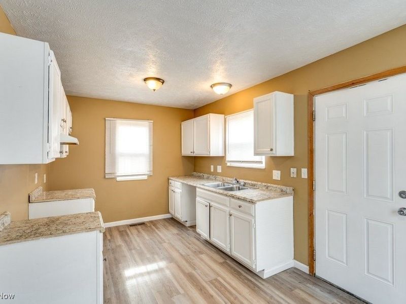 662 E 125th Street, Cleveland, OH 44108 Photo 13