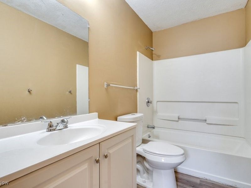 662 E 125th Street, Cleveland, OH 44108 Photo 22