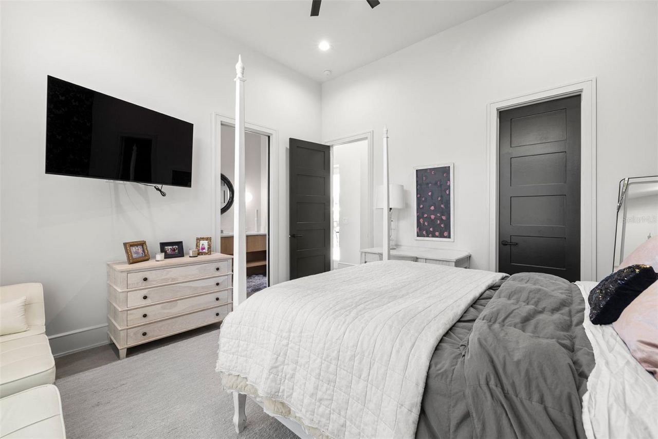 4924 W San Rafael Street, Tampa, FL 33629 Photo