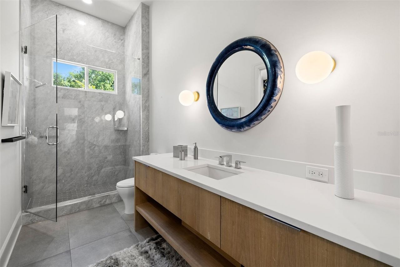 4924 W San Rafael Street, Tampa, FL 33629 Photo