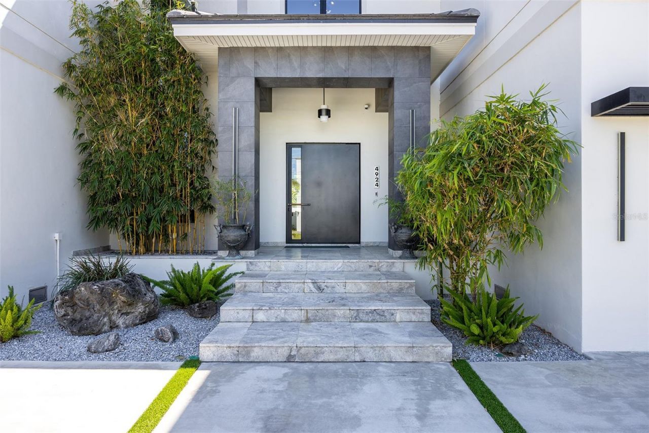 4924 W San Rafael Street, Tampa, FL 33629 Photo