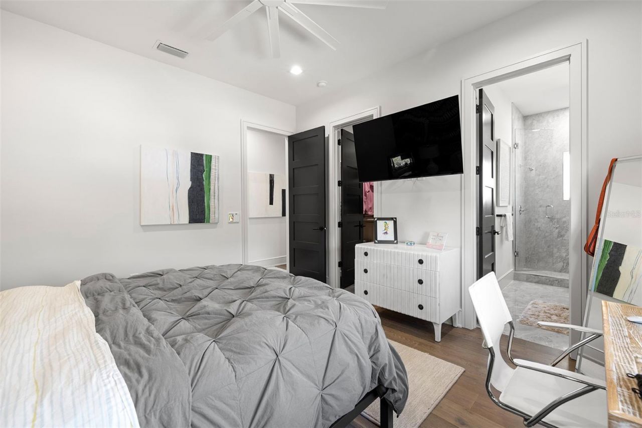 4924 W San Rafael Street, Tampa, FL 33629 Photo