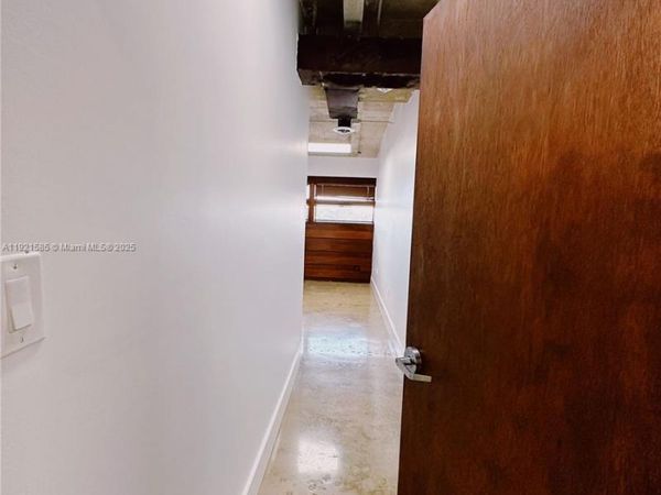 1125 NE 125th St, North Miami, FL 33161