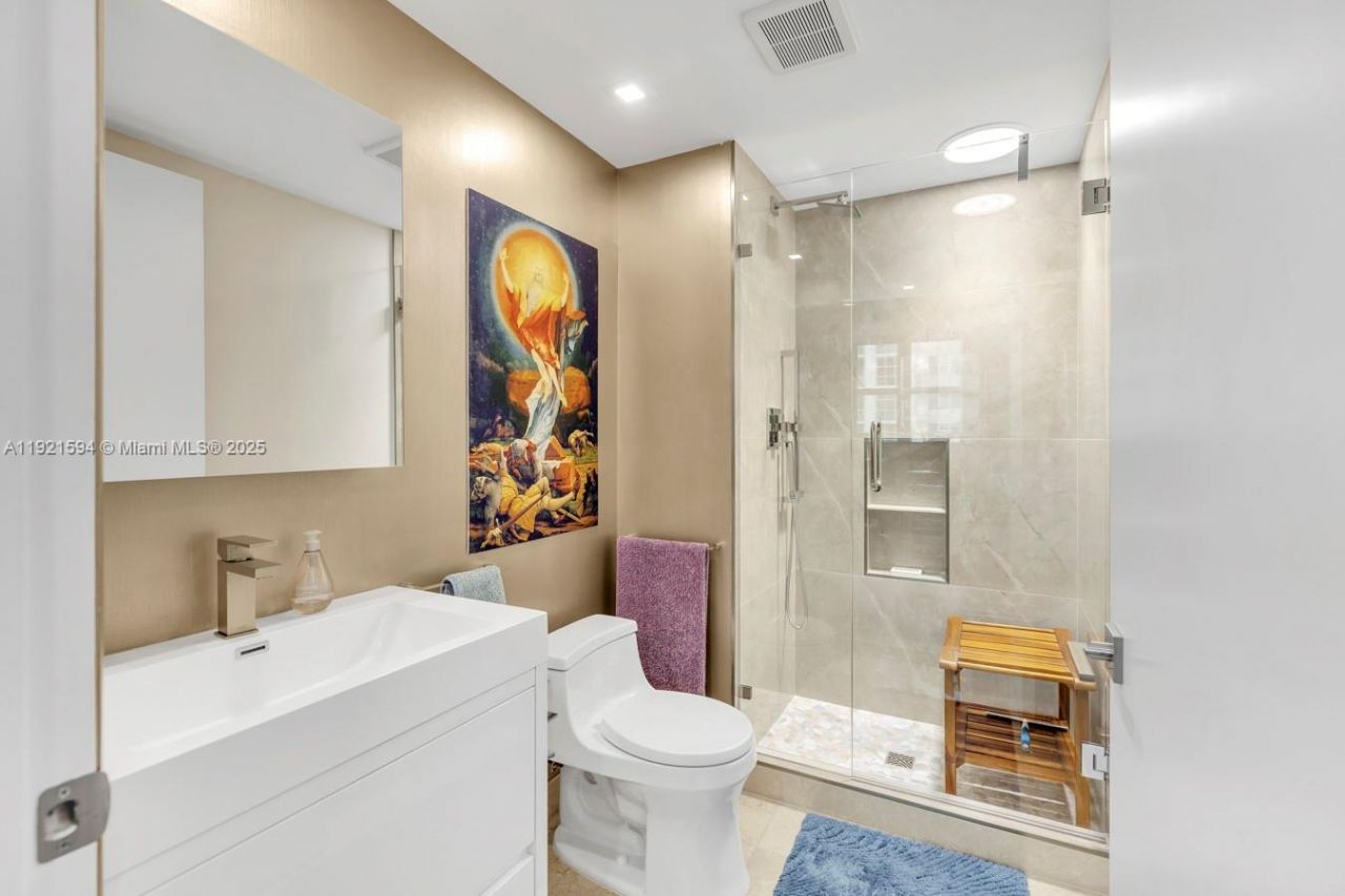 3131 NE 188th St, Unit 2-301, Aventura, FL 33180 Photo