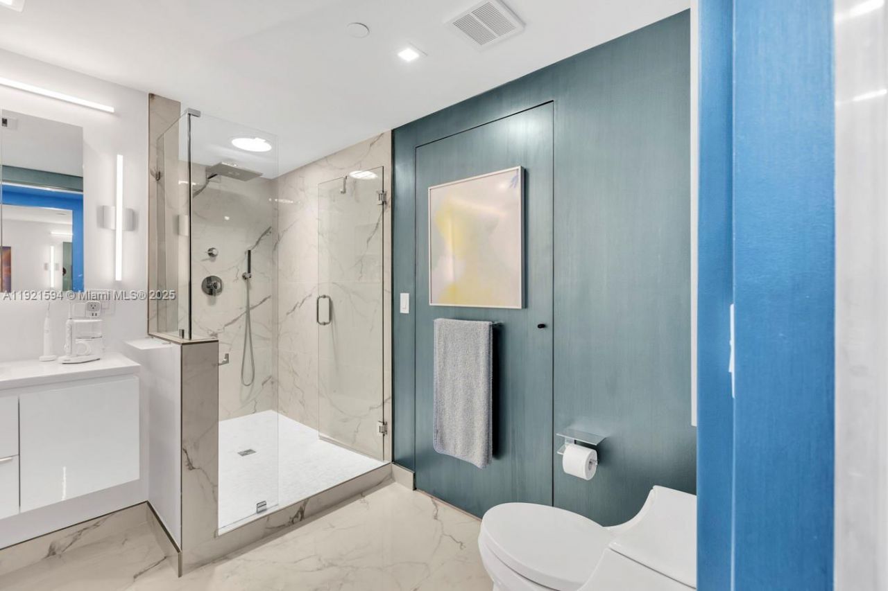 3131 NE 188th St, Unit 2-301, Aventura, FL 33180 Photo