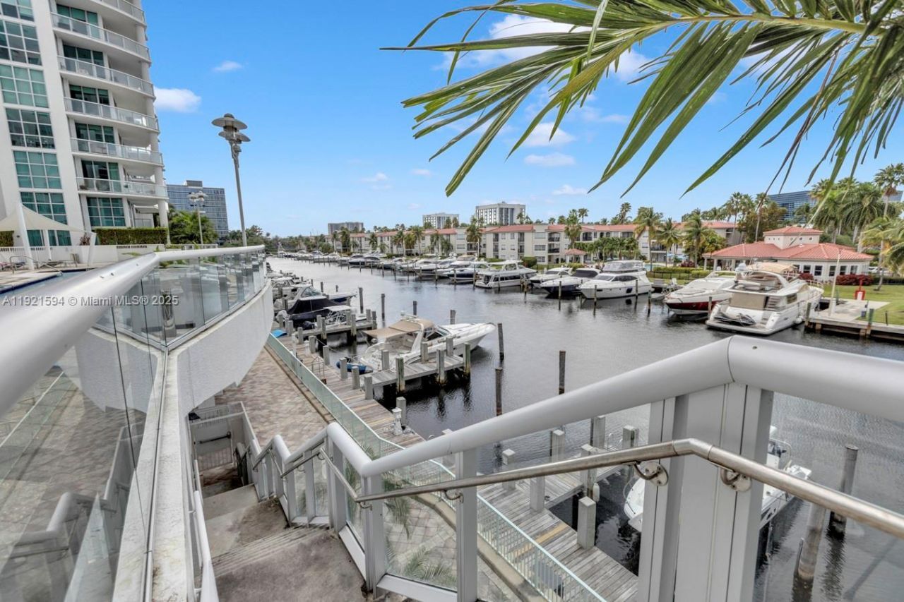 3131 NE 188th St, Unit 2-301, Aventura, FL 33180 Photo