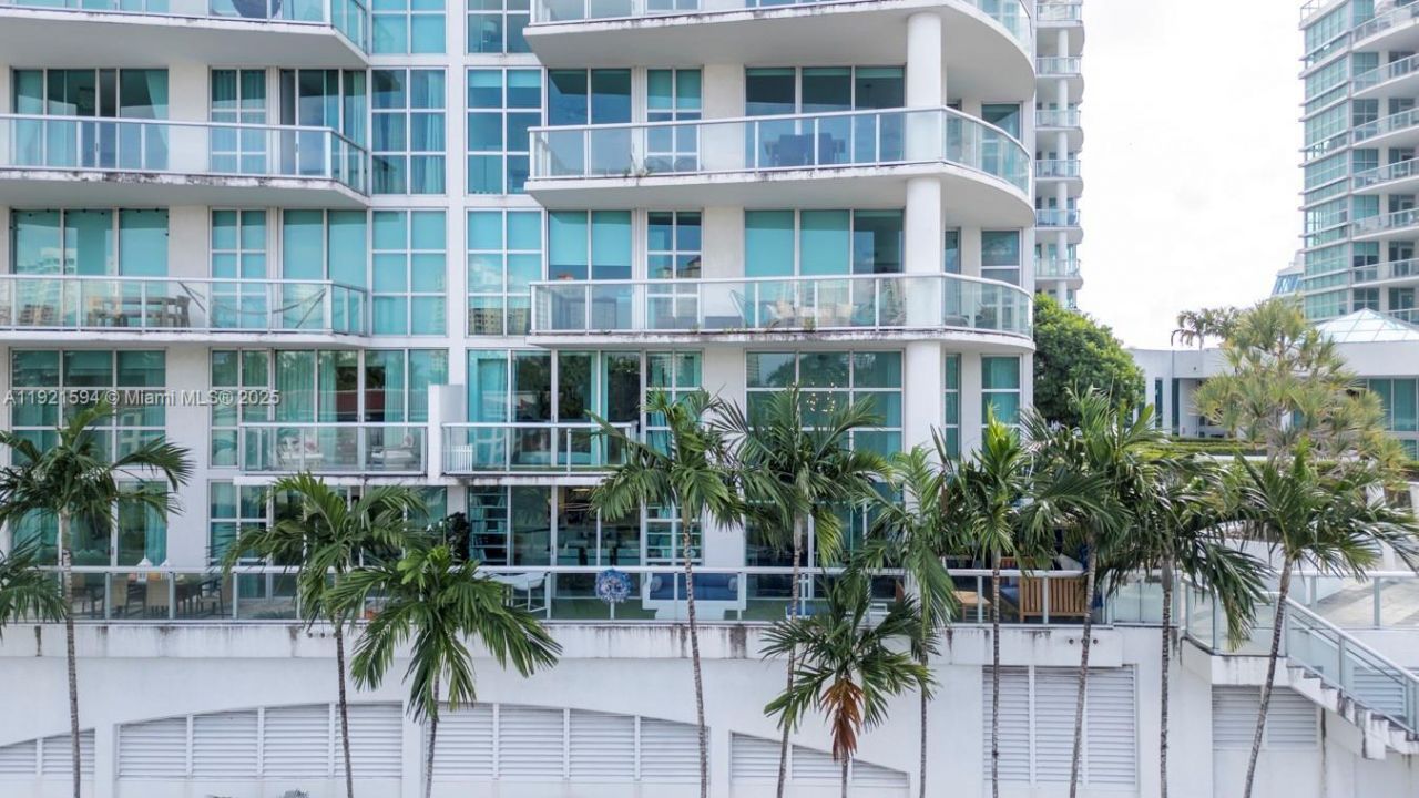 3131 NE 188th St, Unit 2-301, Aventura, FL 33180 Photo