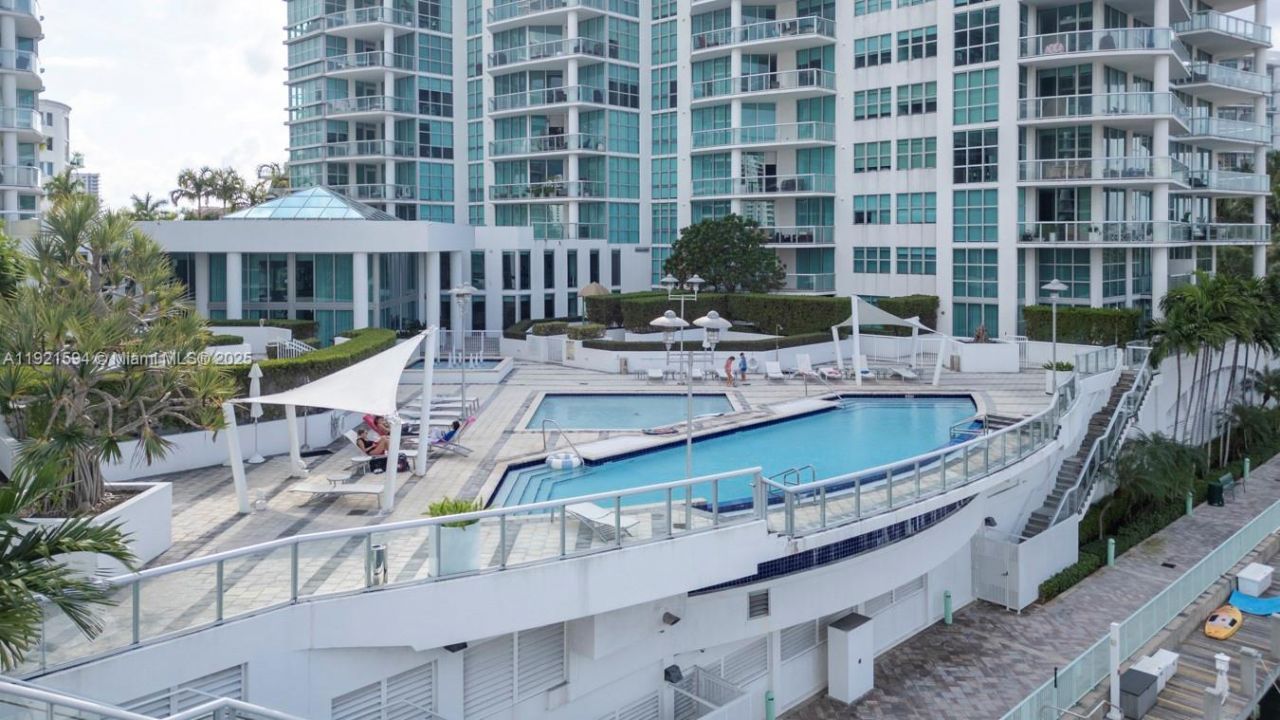 3131 NE 188th St, Unit 2-301, Aventura, FL 33180 Photo