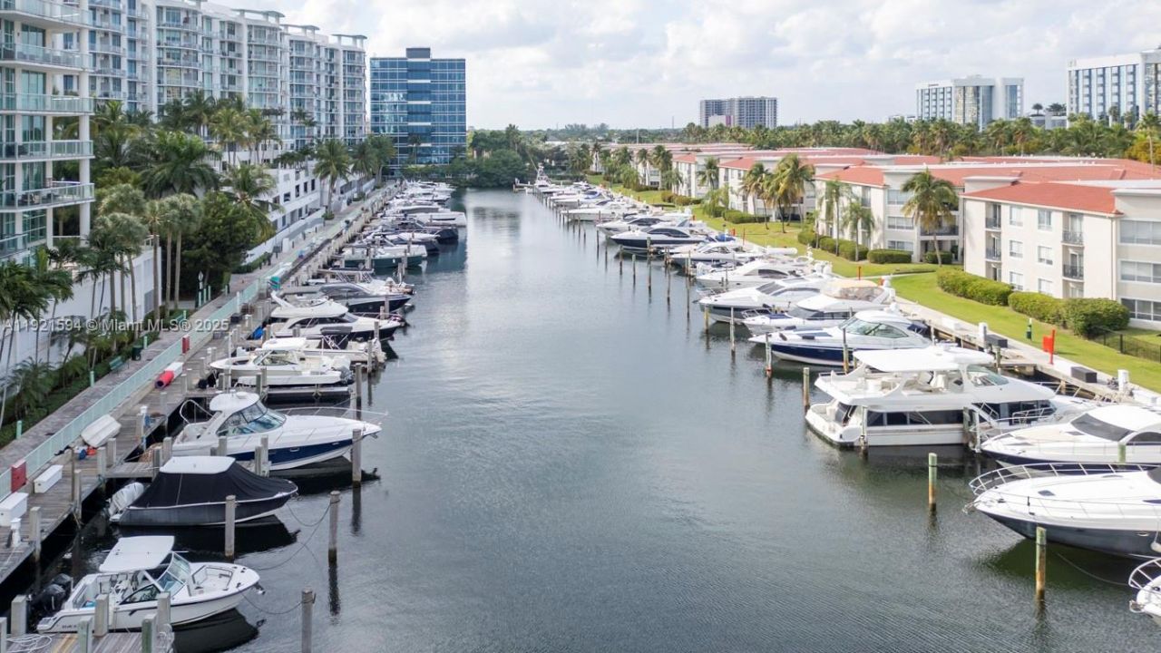 3131 NE 188th St, Unit 2-301, Aventura, FL 33180 Photo