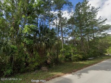 513 HICKORY NUT Trail, Satsuma, FL 32189