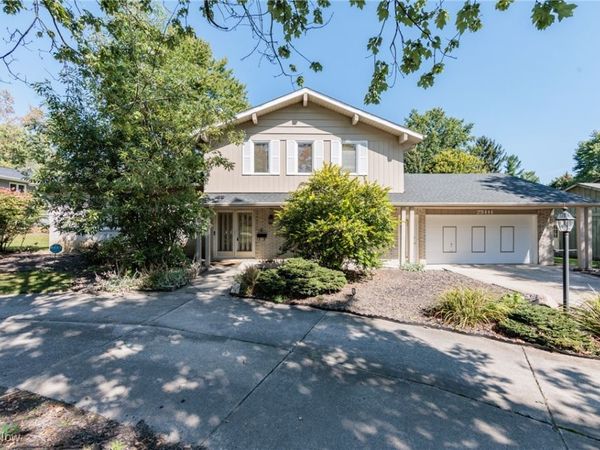 25111 S Woodland Road, Beachwood, OH 44122