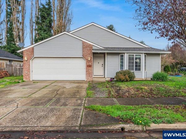 2367 Dorsey Dr, Hubbard, OR 97032