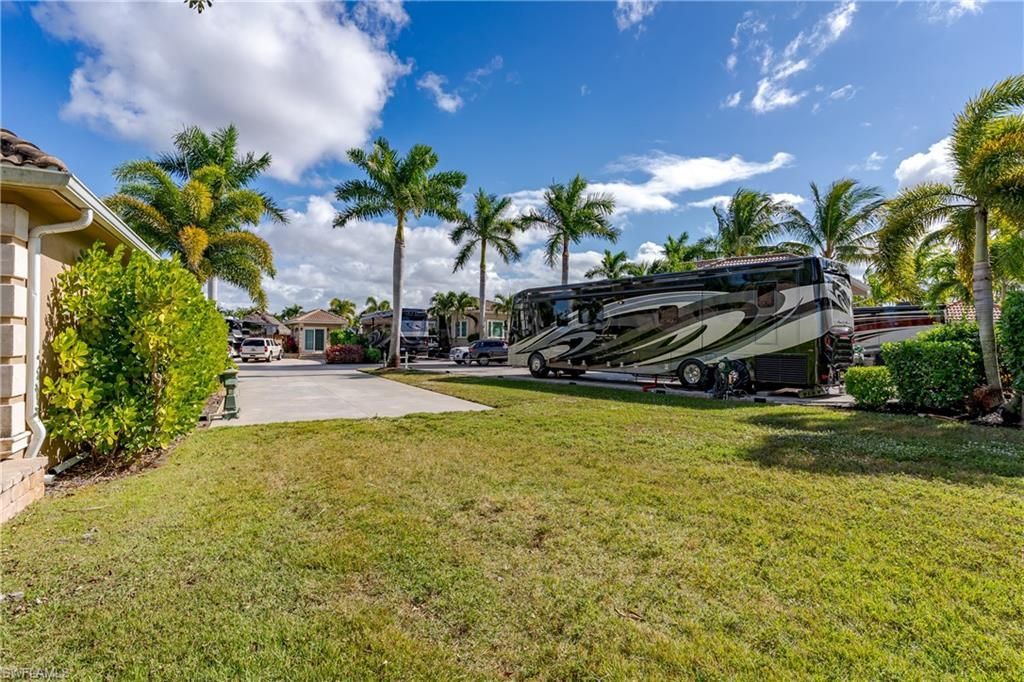 13407 Snook Cir, Naples, FL 34114 Photo
