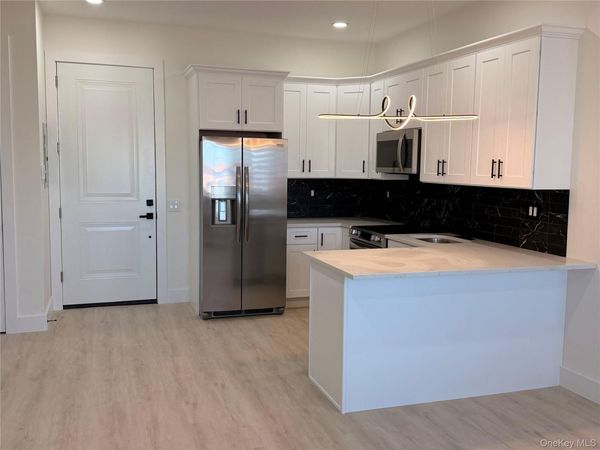 3255 Lawson Boulevard, Unit 202, Oceanside, NY 11572