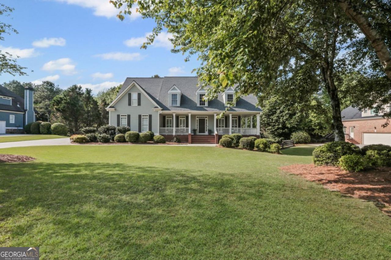 393 Taylor Glen Drive, Alpharetta, GA 30004 Main Photo