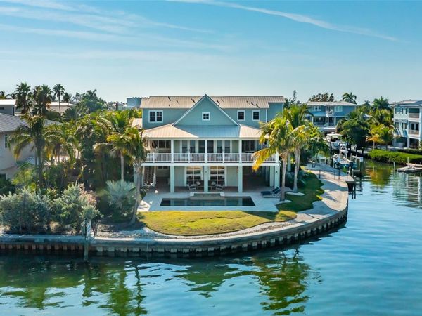 526 56TH STREET, HOLMES BEACH, FL 34217