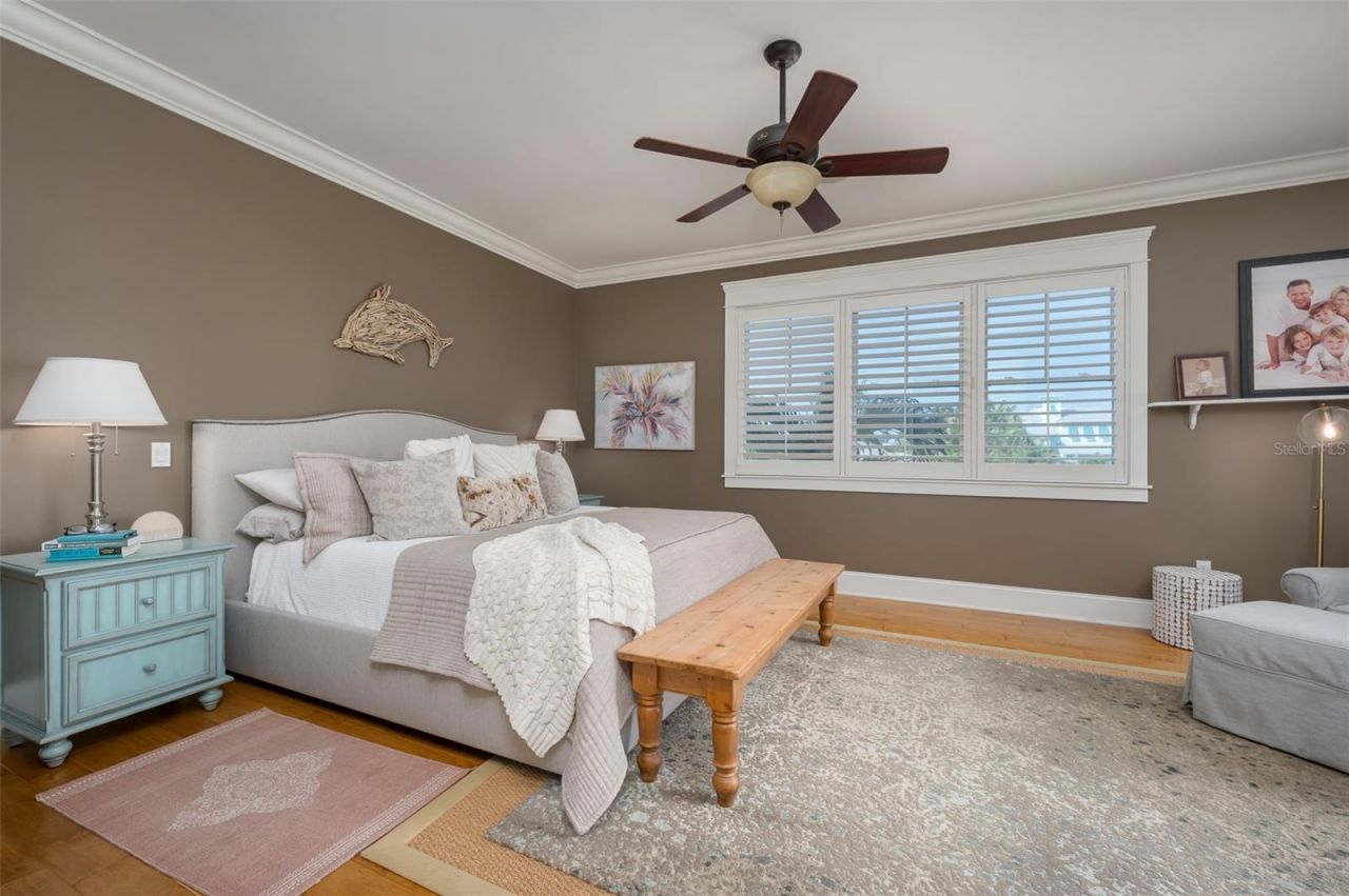 526 56th Street, Holmes Beach, FL 34217 Photo