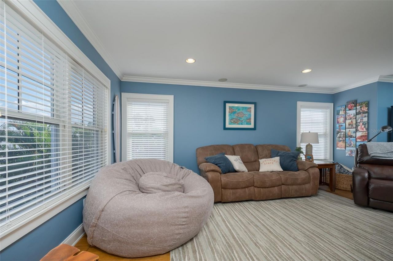 526 56th Street, Holmes Beach, FL 34217 Photo