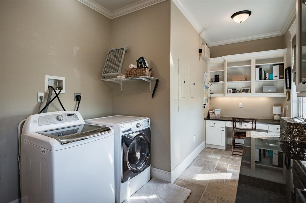 526 56th Street, Holmes Beach, FL 34217 Photo