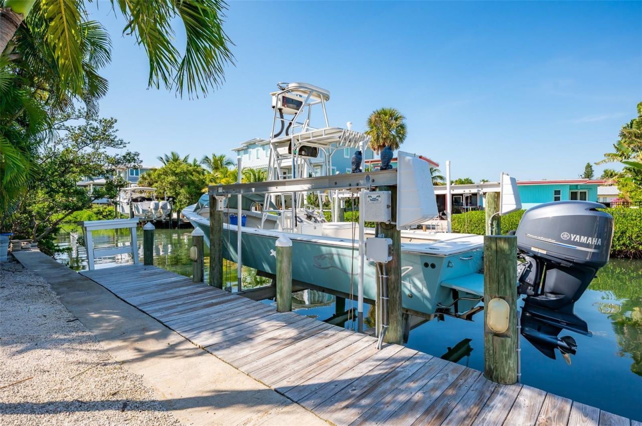 526 56th Street, Holmes Beach, FL 34217 Photo