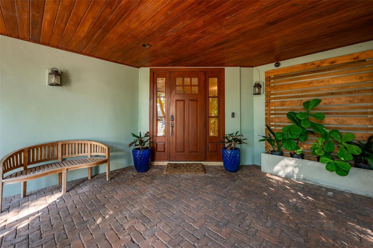 526 56th Street, Holmes Beach, FL 34217 Photo