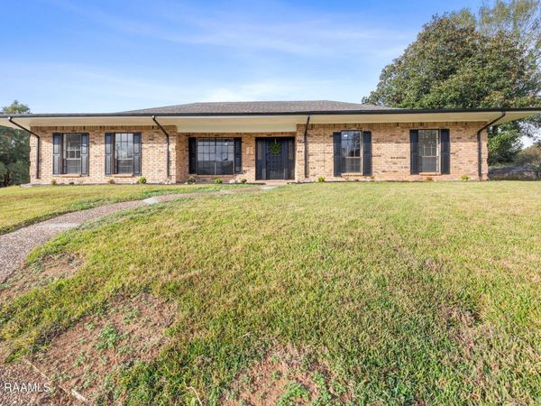 115 Crab Apple Hill, Lafayette, LA 70507