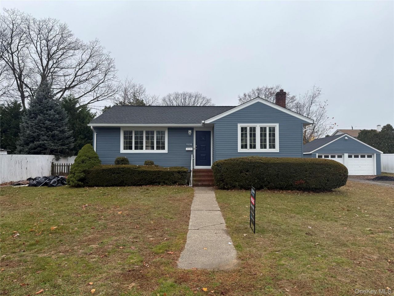 1536 5th Street, West Babylon, NY 11704 Main Photo