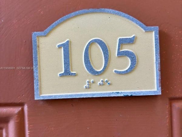 7610 Westwood Dr, Unit 105, Tamarac, FL 33321