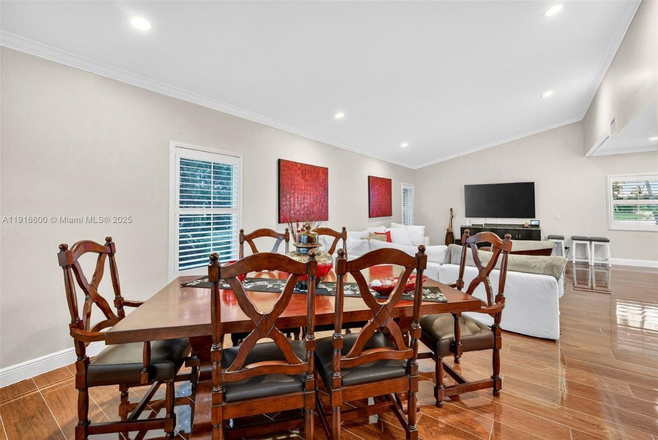 20230 NW 7th St, Pembroke Pines, FL 33029 Photo