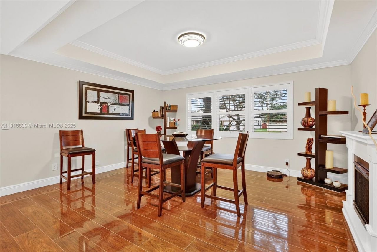 20230 NW 7th St, Pembroke Pines, FL 33029 Photo