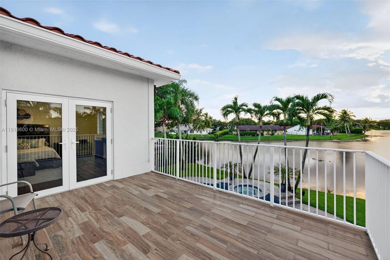 20230 NW 7th St, Pembroke Pines, FL 33029 Photo