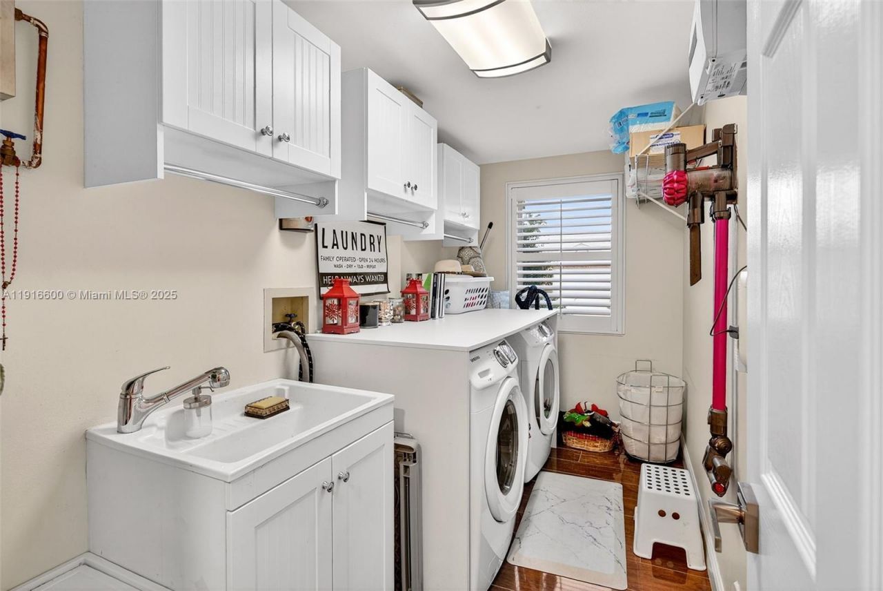 20230 NW 7th St, Pembroke Pines, FL 33029 Photo