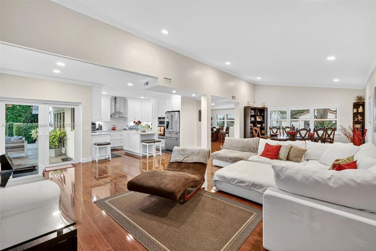 20230 NW 7th St, Pembroke Pines, FL 33029 Photo