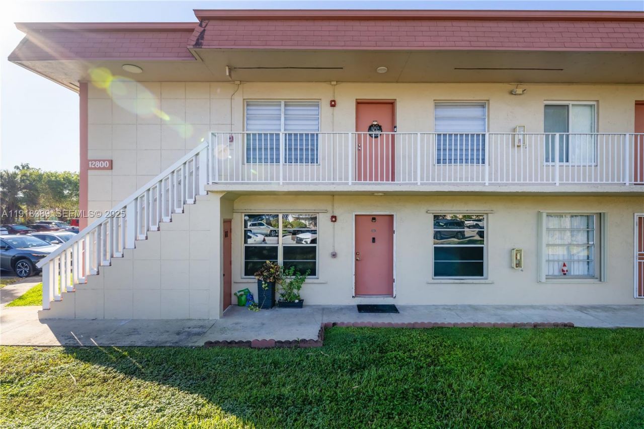 12800 SW 43rd Dr, Unit 102-B, Miami, FL 33175 Photo