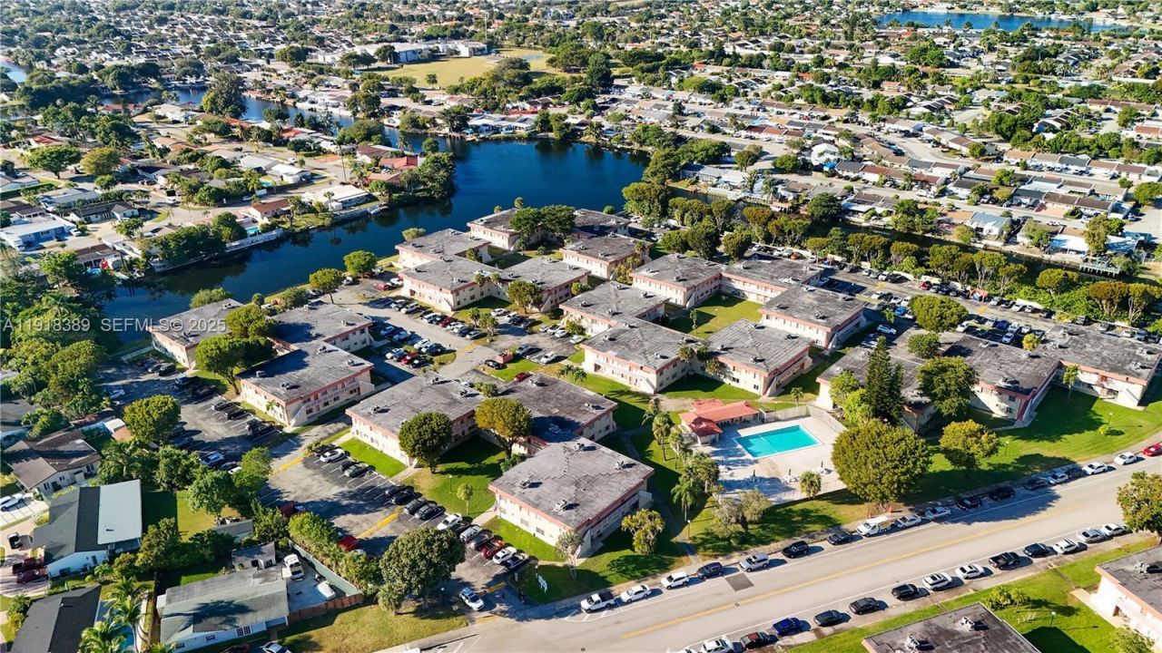 12800 SW 43rd Dr, Unit 102-B, Miami, FL 33175 Photo