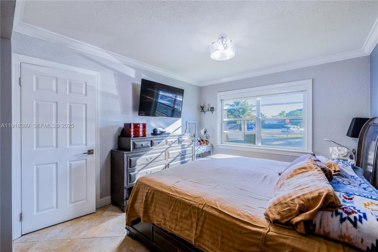 12800 SW 43rd Dr, Unit 102-B, Miami, FL 33175 Photo