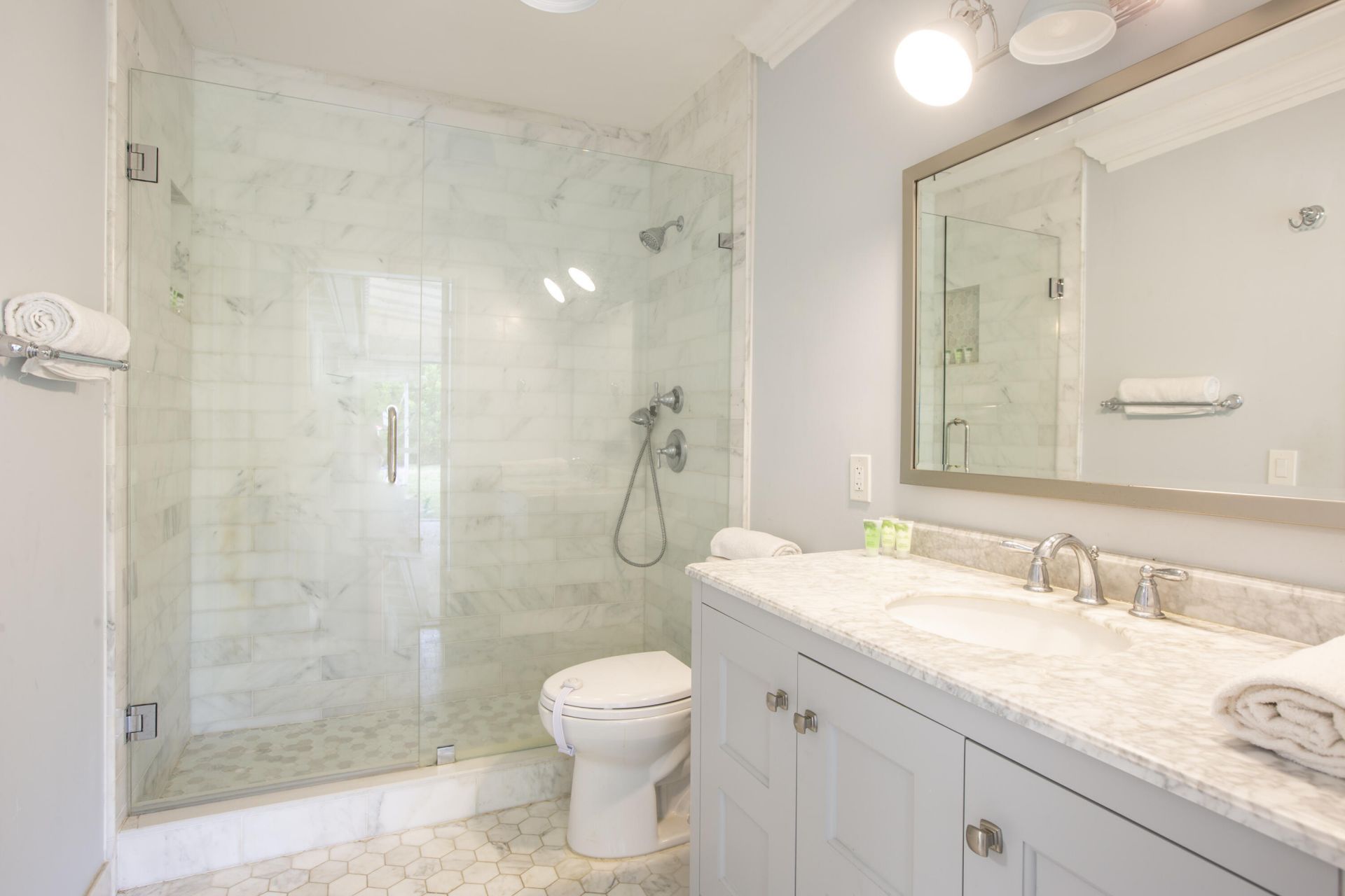 247 Bloomfield Drive, West Palm Beach, FL 33405 Photo