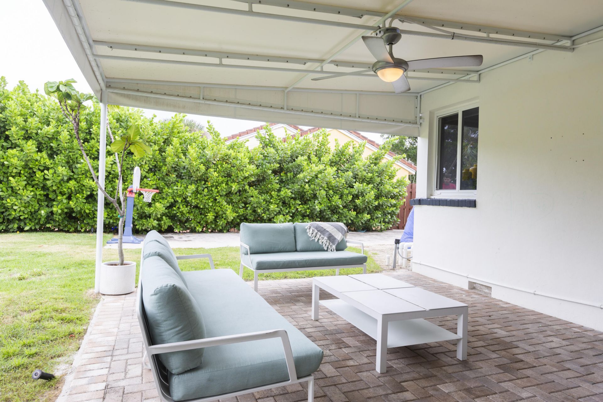 247 Bloomfield Drive, West Palm Beach, FL 33405 Photo