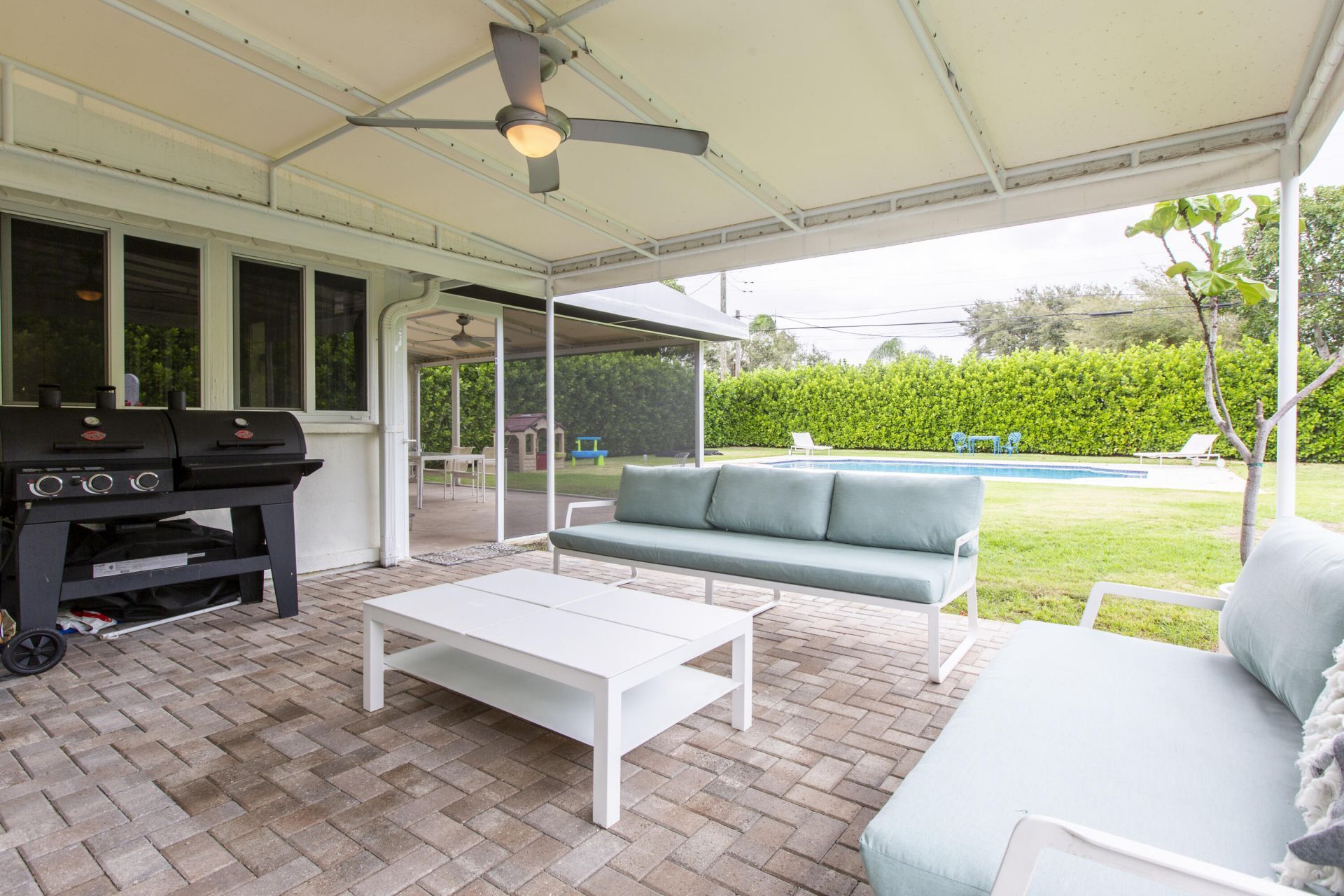 247 Bloomfield Drive, West Palm Beach, FL 33405 Photo