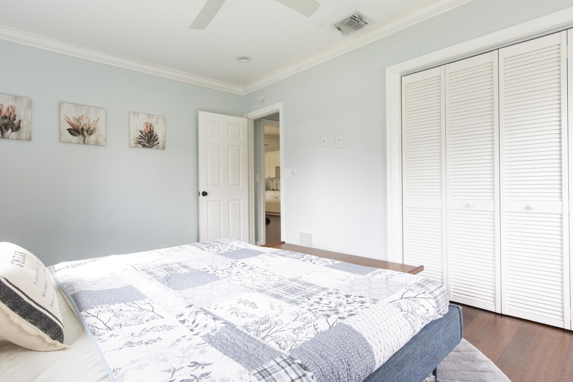 247 Bloomfield Drive, West Palm Beach, FL 33405 Photo