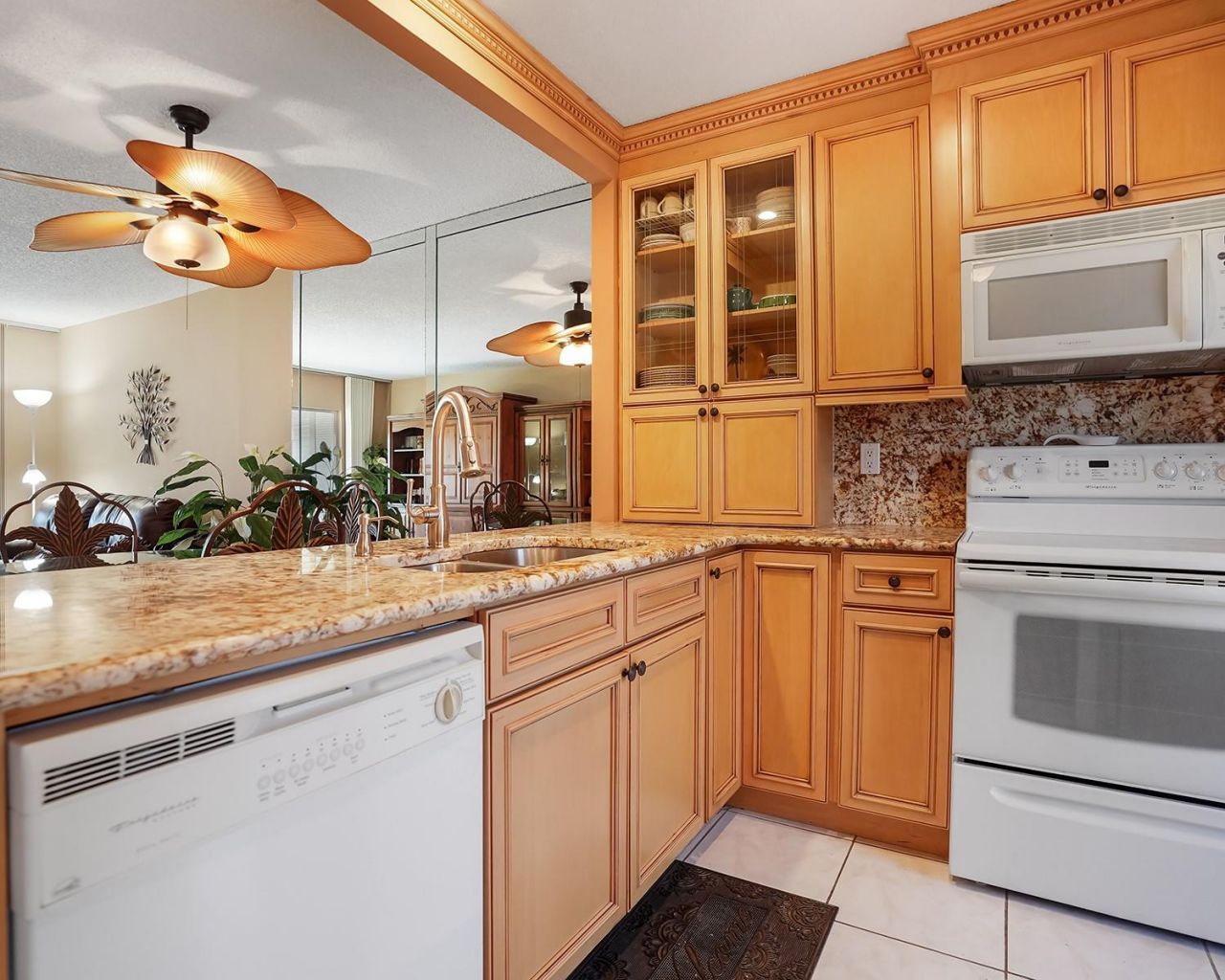 3501 NW 47th Avenue, Unit 503, Lauderdale Lakes, FL 33319 Photo